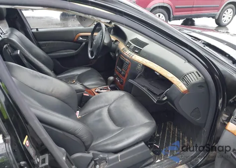 2001 Mercedes-Benz S 430 z USA, uszkodzony, nr VIN WDBNG70J01A189259